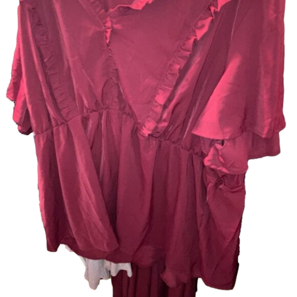 BloomChic cranberry ruffle dress blouse size 28